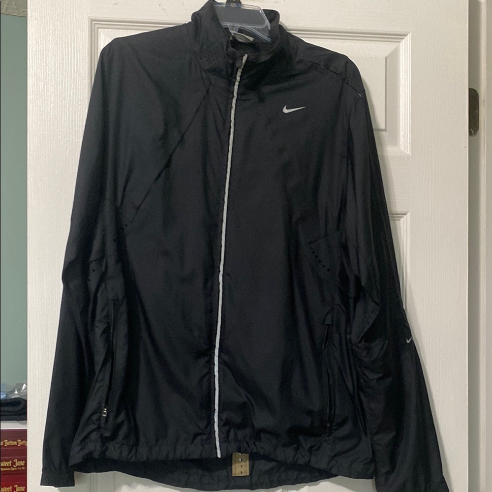 Nike Men's Black Windbreaker Jacket